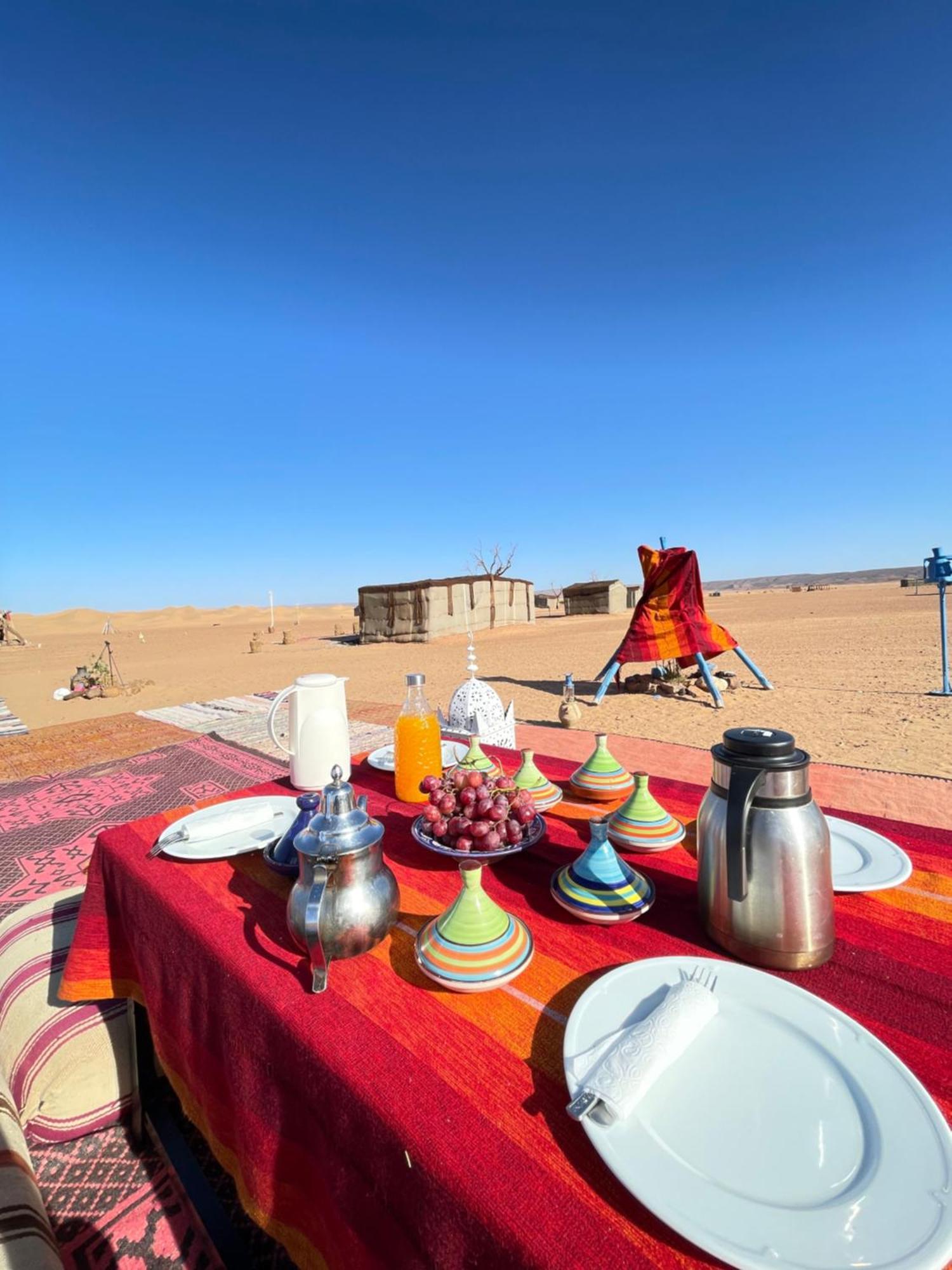 Mhamid Sahara Camp Activities - Le Chant Du Sable M'Hamid El Ghizlane Exterior foto