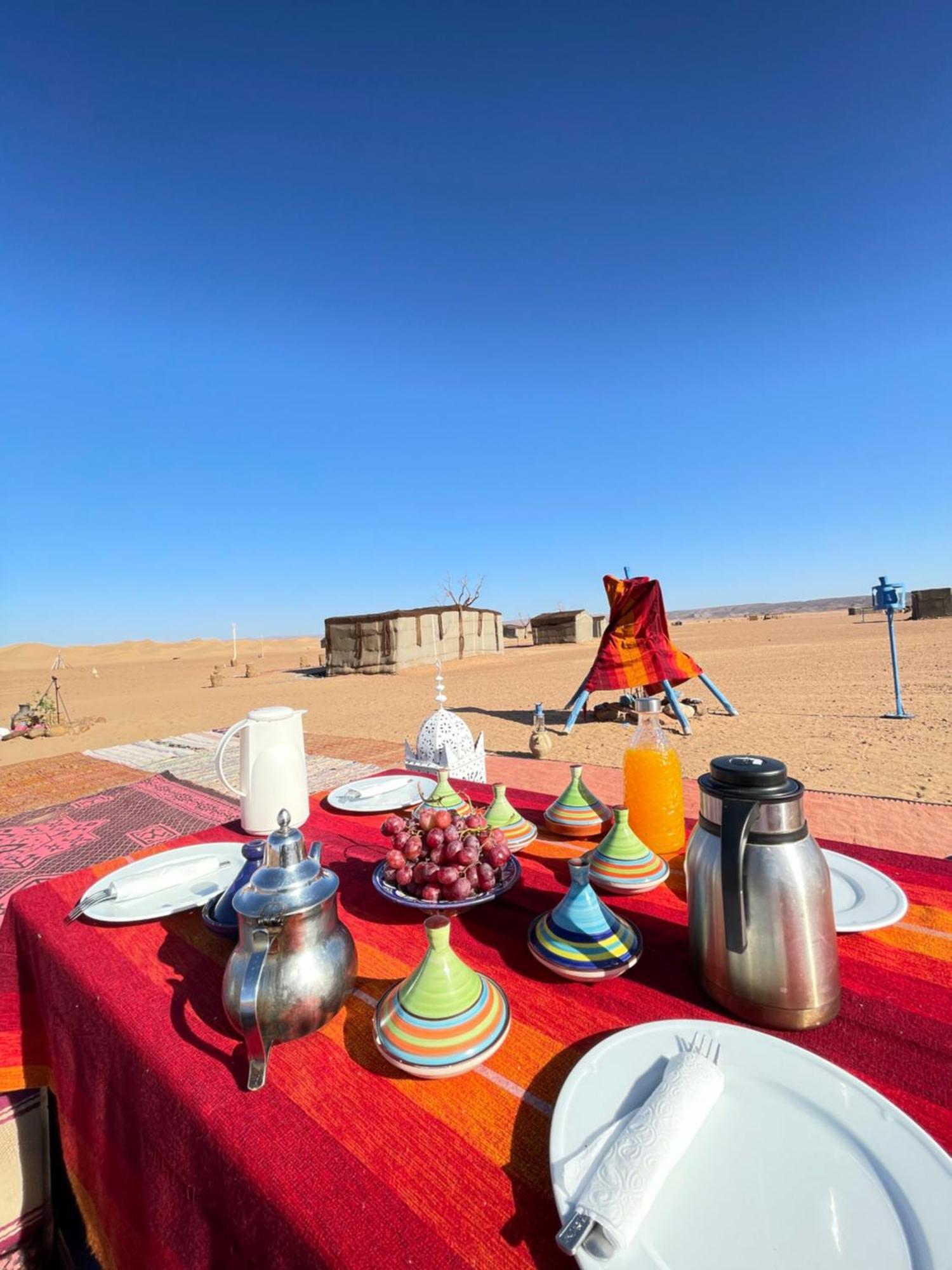 Mhamid Sahara Camp Activities - Le Chant Du Sable M'Hamid El Ghizlane Exterior foto