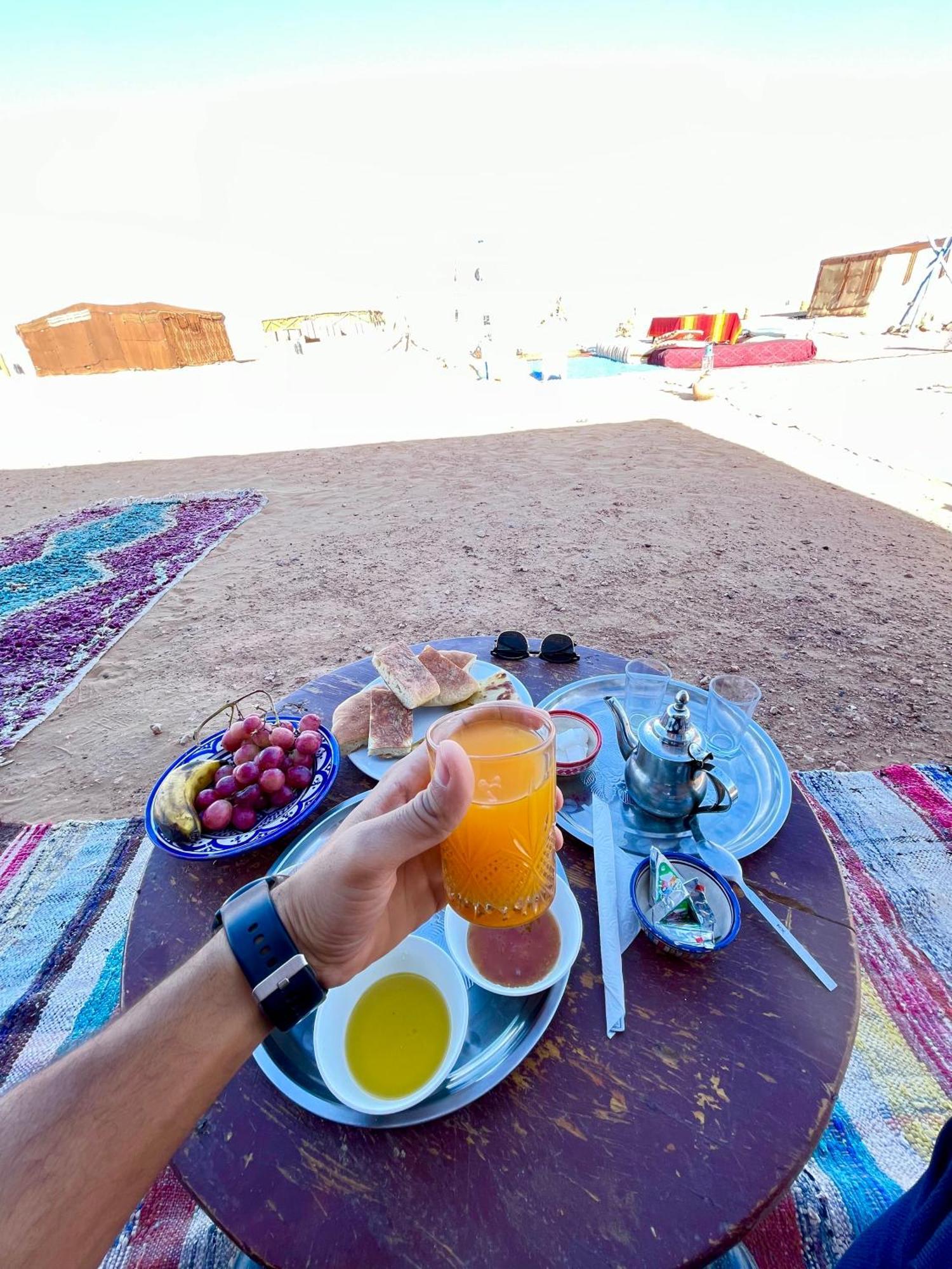 Mhamid Sahara Camp Activities - Le Chant Du Sable M'Hamid El Ghizlane Exterior foto